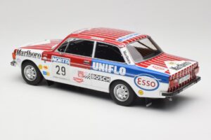 Volvo 142 #29 M. Alen / I. Kivimaki Rally 1000 Lakes 1973 MCG 1:18 MCG18528R Metall — Bild 5 von 6