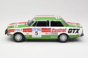Volvo 142 #5 H. Mikkola / E. Rautanen Rally 1000 Lakes 1973 MCG 1:18 MCG18529R Metall — Bild 3 von 6