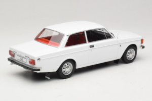 Volvo 142 Weiß MCG 1:18 MCG18445 Metall — Bild 2 von 6