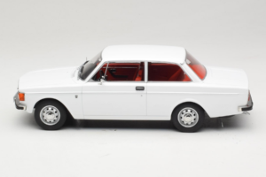 Volvo 142 Weiß MCG 1:18 MCG18445 Metall — Bild 3 von 6