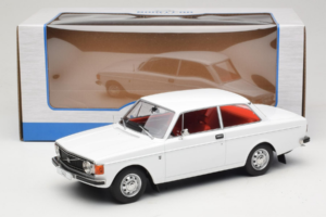 Volvo 142 Weiß MCG 1:18 MCG18445 Metall — Bild 6 von 6