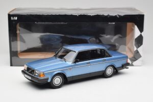 Volvo 240 GL Blau Metallic Minichamps 1:18 155171404 Metall — Bild 6 von 6