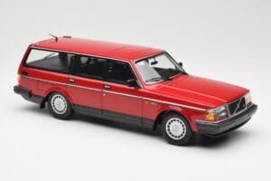Volvo 240 GL Kombi Rot Minichamps 1:18 155171411 Metall — Bild 4 von 6