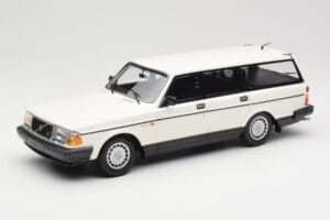 Volvo 240 GL Kombi Weiß Minichamps 1:18 155171412 Metall