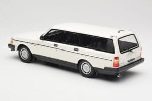 Volvo 240 GL Kombi Weiß Minichamps 1:18 155171412 Metall — Bild 5 von 6