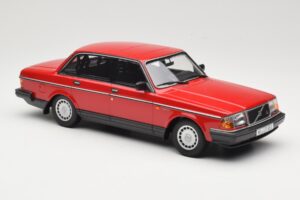 Volvo 240 GL Dunkelrot Minichamps 1:18 166171401 Metall — Bild 4 von 6