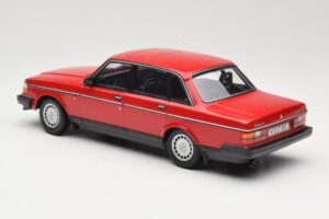Volvo 240 GL Dunkelrot Minichamps 1:18 166171401 Metall — Bild 5 von 6
