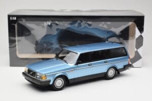Volvo 240 GL Estate Blue Metallic Minichamps 1:18 155171414 Metall — Bild 6 von 6