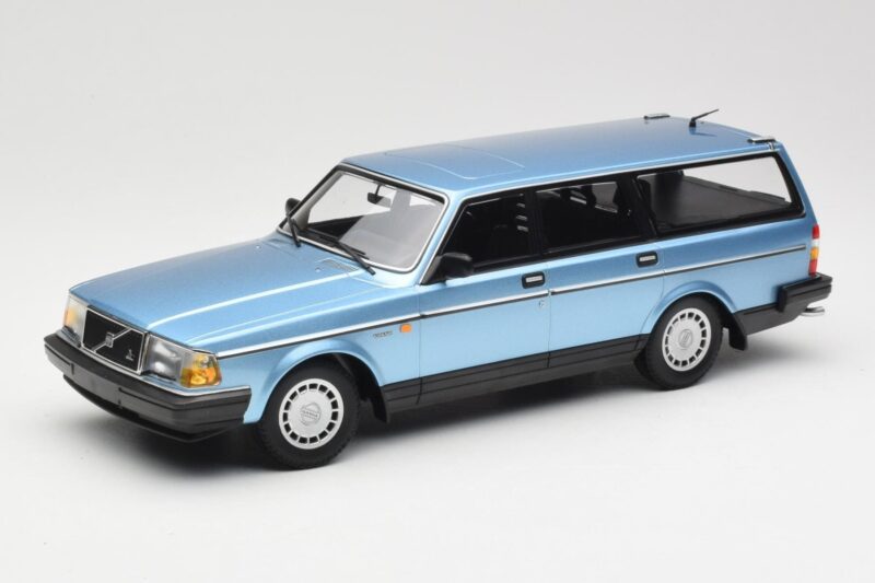 Volvo 240 GL Estate Blue Metallic Minichamps 1:18 155171414 Metall