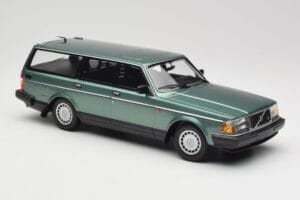 Volvo 240 GL Estate Green Metallic Minichamps 1:18 155171410 Metall — Bild 4 von 6