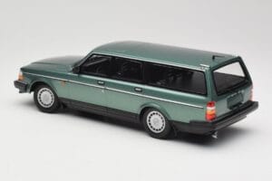 Volvo 240 GL Estate Green Metallic Minichamps 1:18 155171410 Metall — Bild 5 von 6