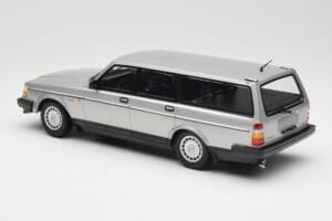 Volvo 240 GL Estate Silber Minichamps 1:18 155171416 Metall — Bild 5 von 6