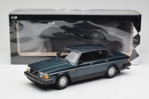 Volvo 240 GL Petrol Metallic Minichamps 1:18 155171407 Metall — Bild 6 von 6
