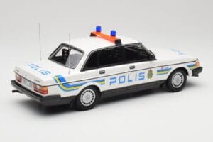 Volvo 240 GL Polis Sweden Minichamps 1:18 155171490 Metall — Bild 2 von 6