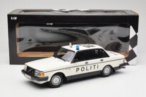 Volvo 240 GL Politi Denmark Minichamps 1:18 155171495 Metall — Bild 6 von 6