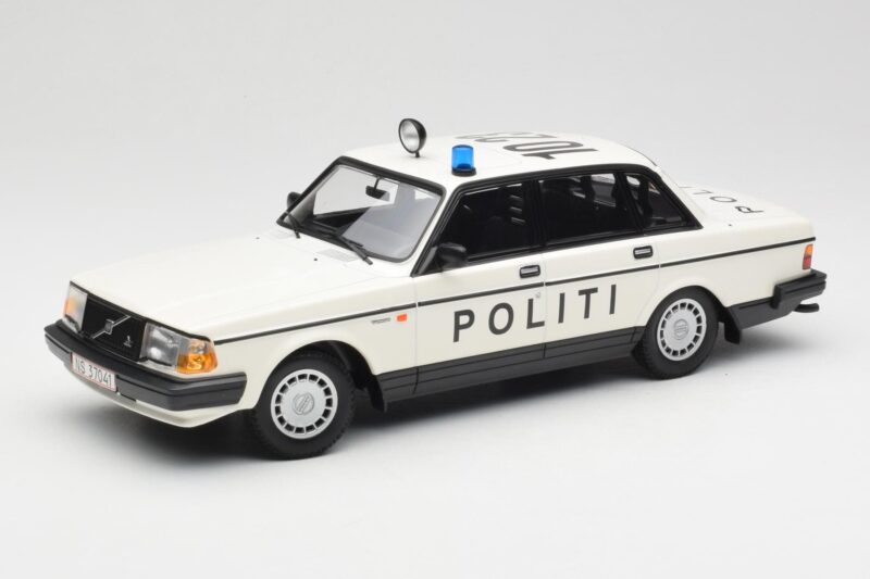 Volvo 240 GL Politi Denmark Minichamps 1:18 155171495 Metall