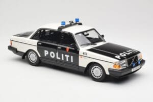 Volvo 240 GL Politi Norway Schwarz Minichamps 1:18 155171496 Metall — Bild 4 von 6