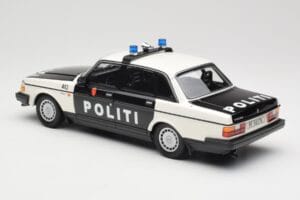 Volvo 240 GL Politi Norway Schwarz Minichamps 1:18 155171496 Metall — Bild 5 von 6