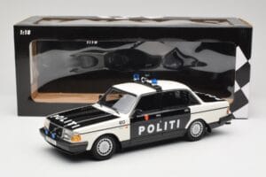 Volvo 240 GL Politi Norway Schwarz Minichamps 1:18 155171496 Metall — Bild 6 von 6