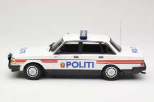 Volvo 240 GL Politi Norway Minichamps 1:18 155171491 Metall — Bild 3 von 6