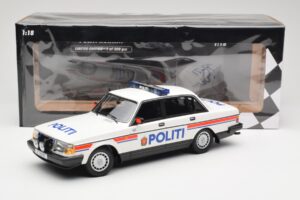 Volvo 240 GL Politi Norway Minichamps 1:18 155171491 Metall — Bild 6 von 6