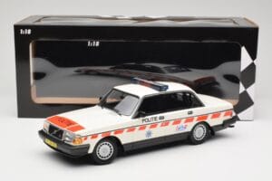 Volvo 240 GL Politie Netherlands Minichamps 1:18 155171498 Metall — Bild 6 von 6