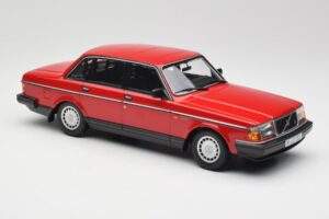Volvo 240 GL Rot Minichamps 1:18 155171401 Metall — Bild 4 von 6