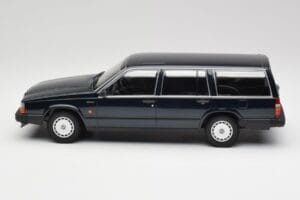 Volvo 740 GL Kombi Dunkelgrün Metallic Minichamps 1:18 155171771 Metall — Bild 3 von 6