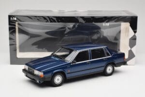 Volvo 740 GL Dark Blue Metallic Minichamps 1:18 155171701 Metall — Bild 6 von 6