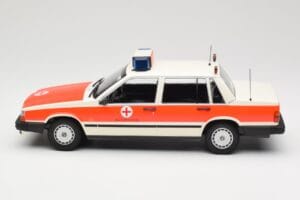 Volvo 740 GL DRK Aschaffenburg Minichamps 1:18 155171790 Metall — Bild 3 von 6
