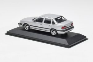Volvo 850 Silber Minichamps 1:43 430171402 Metall — Bild 3 von 4