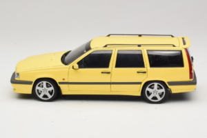 Volvo 850 T-5R Kombi Cream Yellow AUTOart 1:18 79506 Metall — Bild 4 von 8