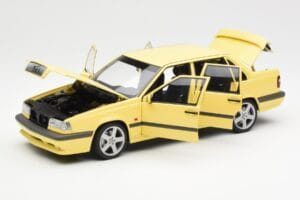 Volvo 850 T-5R Gelb AUTOart 1:18 79501 Metall — Bild 2 von 8
