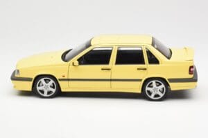 Volvo 850 T-5R Gelb AUTOart 1:18 79501 Metall — Bild 4 von 8