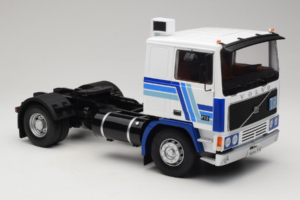 Volvo F12 Blau Weiss Road Kings 1:18 RK180033 Metall — Bild 6 von 8