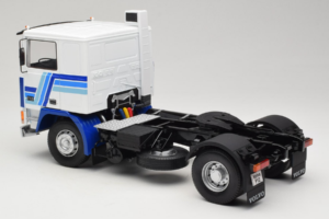 Volvo F12 Blau Weiss Road Kings 1:18 RK180033 Metall — Bild 7 von 8
