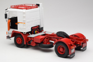 Volvo F12 Weiss Rot Road Kings 1:18 RK180031 Metall — Bild 5 von 8