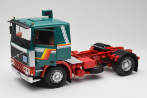 Volvo F1220 Grün Rot Road Kings 1:18 RK180032 Metall — Bild 2 von 8