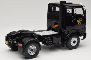 Volvo F88 John Player Special Black MCG 1:18 MCG18217 Metall — Bild 3 von 8