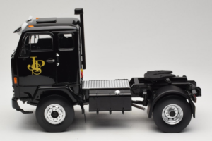 Volvo F88 John Player Special Black MCG 1:18 MCG18217 Metall — Bild 4 von 8