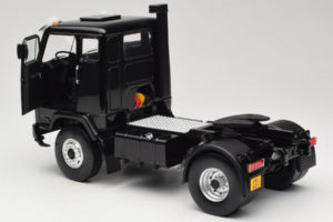 Volvo F88 John Player Special Black MCG 1:18 MCG18217 Metall — Bild 5 von 8