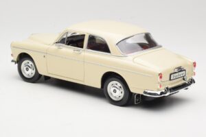 Volvo P121 Amazon Weiß Revell 1:18 08866 Metall — Bild 7 von 8