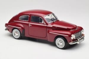 Volvo PV544 Cherry Red Revell 1:18 08887 Metall — Bild 6 von 8