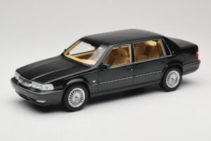 Volvo S90 Royal Green DNA 1:18 DNA000090 Metall
