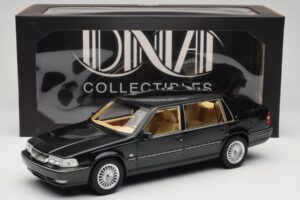 Volvo S90 Royal Green DNA 1:18 DNA000090 Metall — Bild 6 von 6