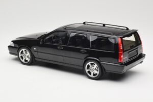 Volvo V70 R P80 Schwarz DNA 1:18 DNA000232 Metall — Bild 5 von 6