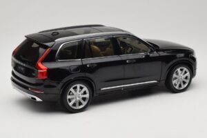 Volvo XC90 Onyx Black Paudi Model 1:18 9430842 Metall — Bild 3 von 8