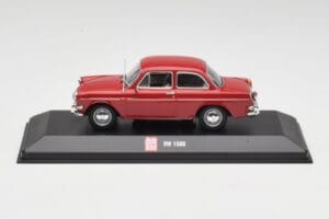 Volkswagen 1500 Ruby Rot Minichamps 1:43 VW001 Metall
