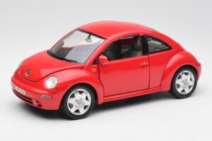 Volkswagen New Beetle Rot Bburago 1:18 8185108 Metall