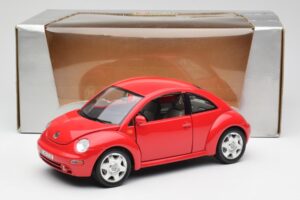 Volkswagen New Beetle Rot Bburago 1:18 8185108 Metall — Bild 8 von 8